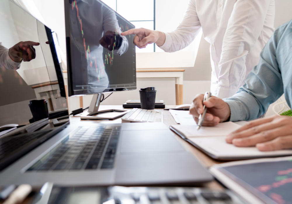 Monitor market development