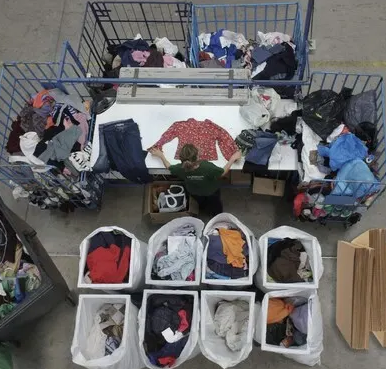 New Report from Oxford Economics Reveals Second-hand Clothes Stimulating Billions of Dollars for Economies in Latest Win for Green Growth