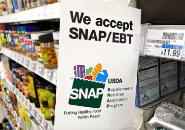 US SNAP flyer shown in grocery store